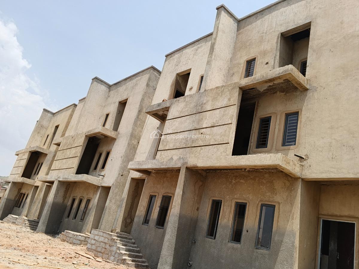 4 Bedrooms Terrace Duplex with a Bq, After Amaka Mall, Guzape District, Abuja, Terraced Duplex for Sale