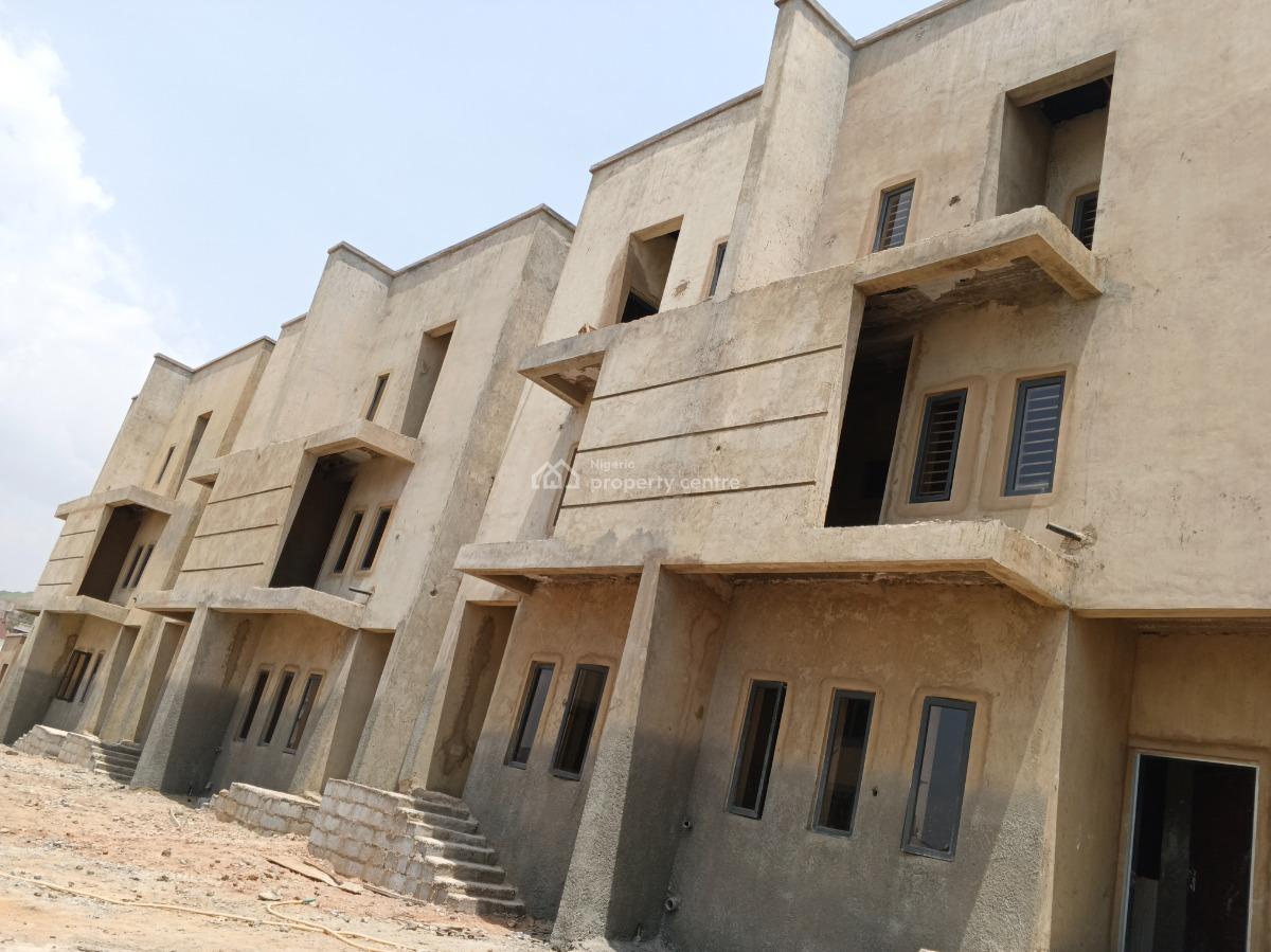 4 Bedrooms Terrace Duplex with a Bq, After Amaka Mall, Guzape District, Abuja, Terraced Duplex for Sale