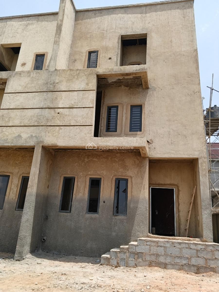 4 Bedrooms Terrace Duplex with a Bq, After Amaka Mall, Guzape District, Abuja, Terraced Duplex for Sale