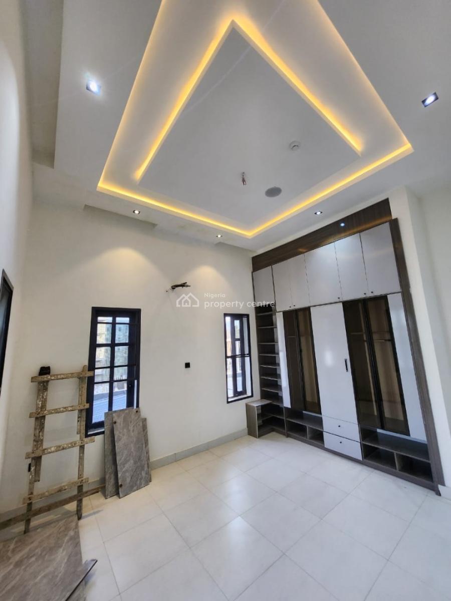 Brand New 3 Bedroom Apartment with, Elevator, Gym and Bq, Lekki Phase1, Lekki Phase 1, Lekki, Lagos, Flat / Apartment for Rent