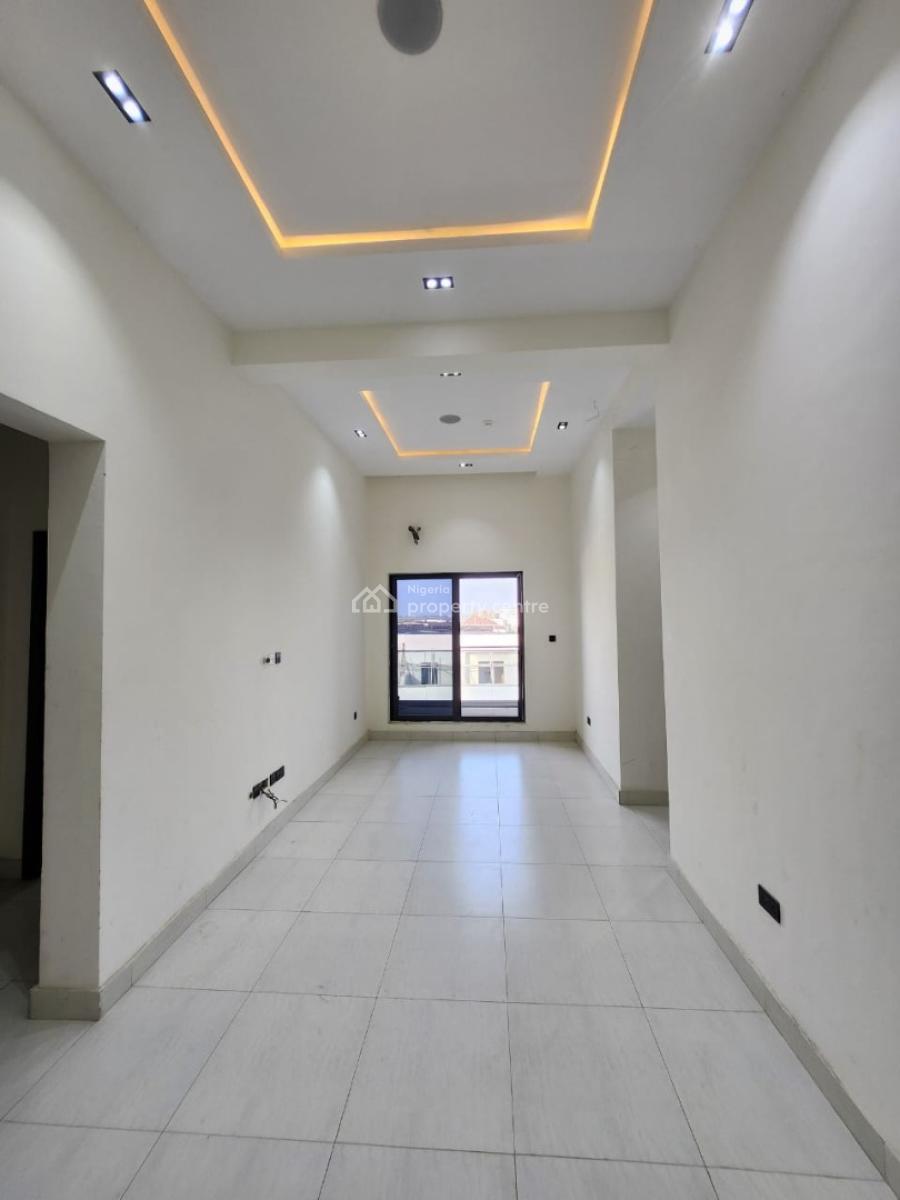 Brand New 3 Bedroom Apartment with, Elevator, Gym and Bq, Lekki Phase1, Lekki Phase 1, Lekki, Lagos, Flat / Apartment for Rent