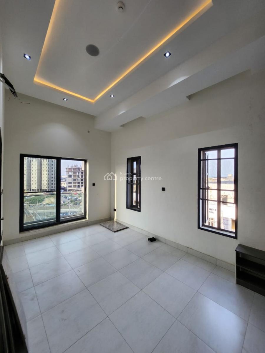 Brand New 3 Bedroom Apartment with, Elevator, Gym and Bq, Lekki Phase1, Lekki Phase 1, Lekki, Lagos, Flat / Apartment for Rent