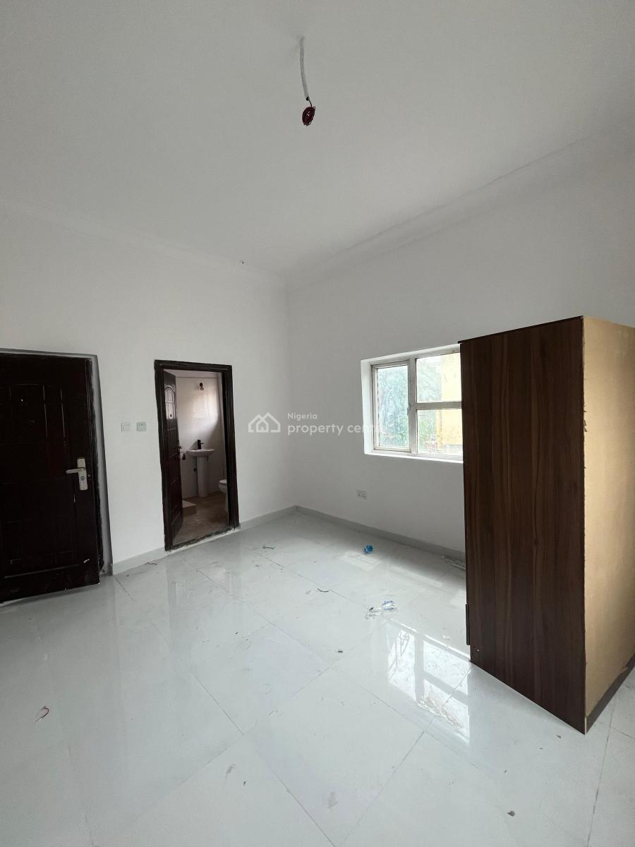 Spacious 3 Bedroom Apartment, Eleganza Estate Opposite Vgc, Lekki, Lagos, Flat / Apartment for Rent