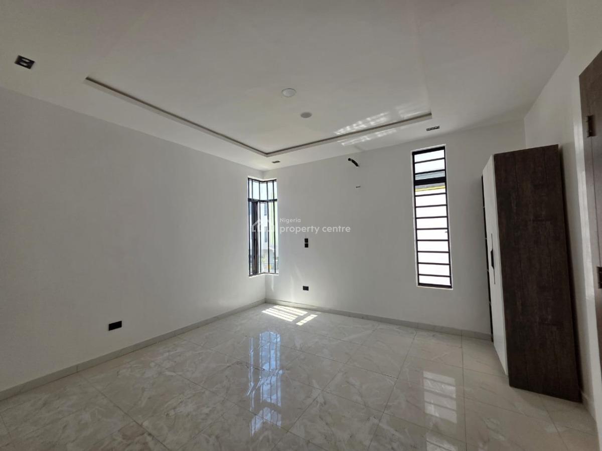 Serviced Luxury 5 Bedroom Detached Duplex with  Bq, Chevron, Lekki, Lagos, Detached Duplex for Sale