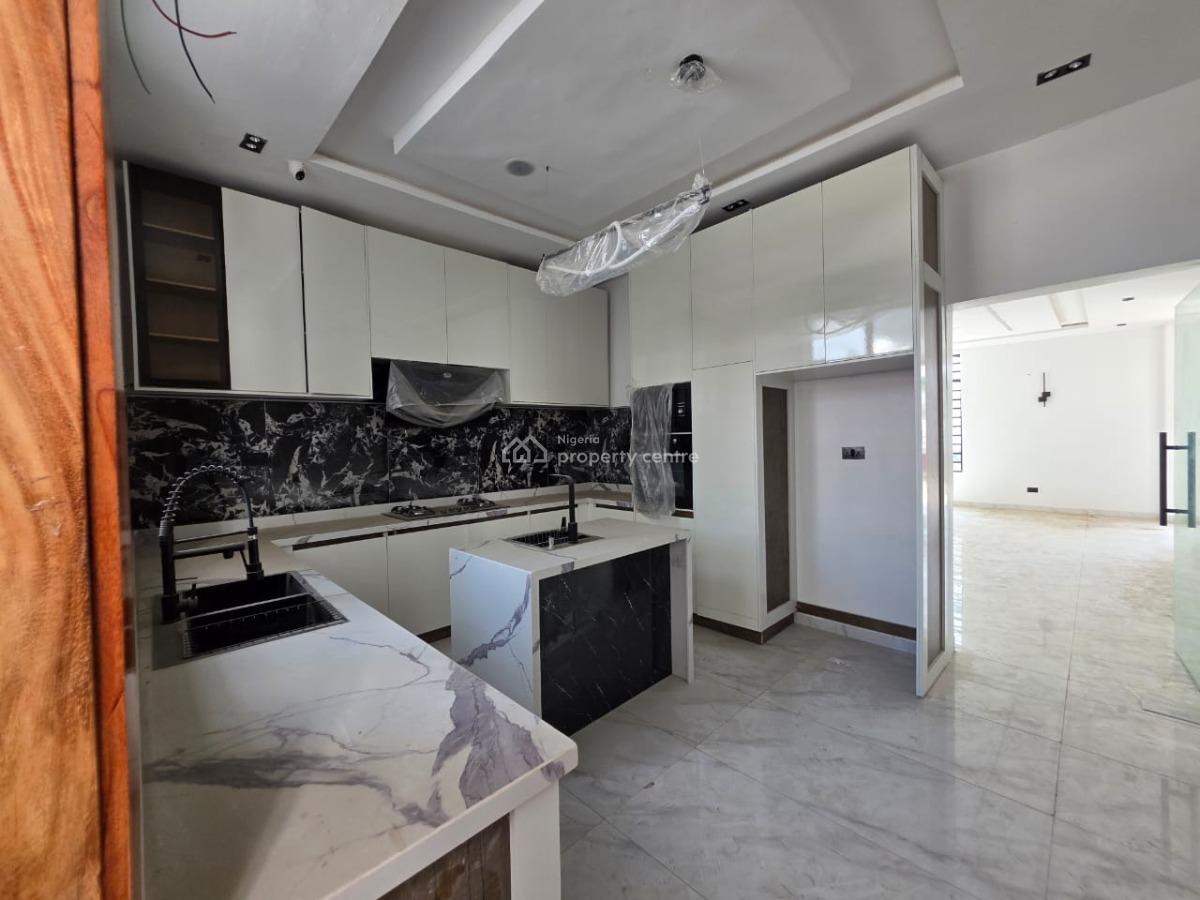 Serviced Luxury 5 Bedroom Detached Duplex with  Bq, Chevron, Lekki, Lagos, Detached Duplex for Sale