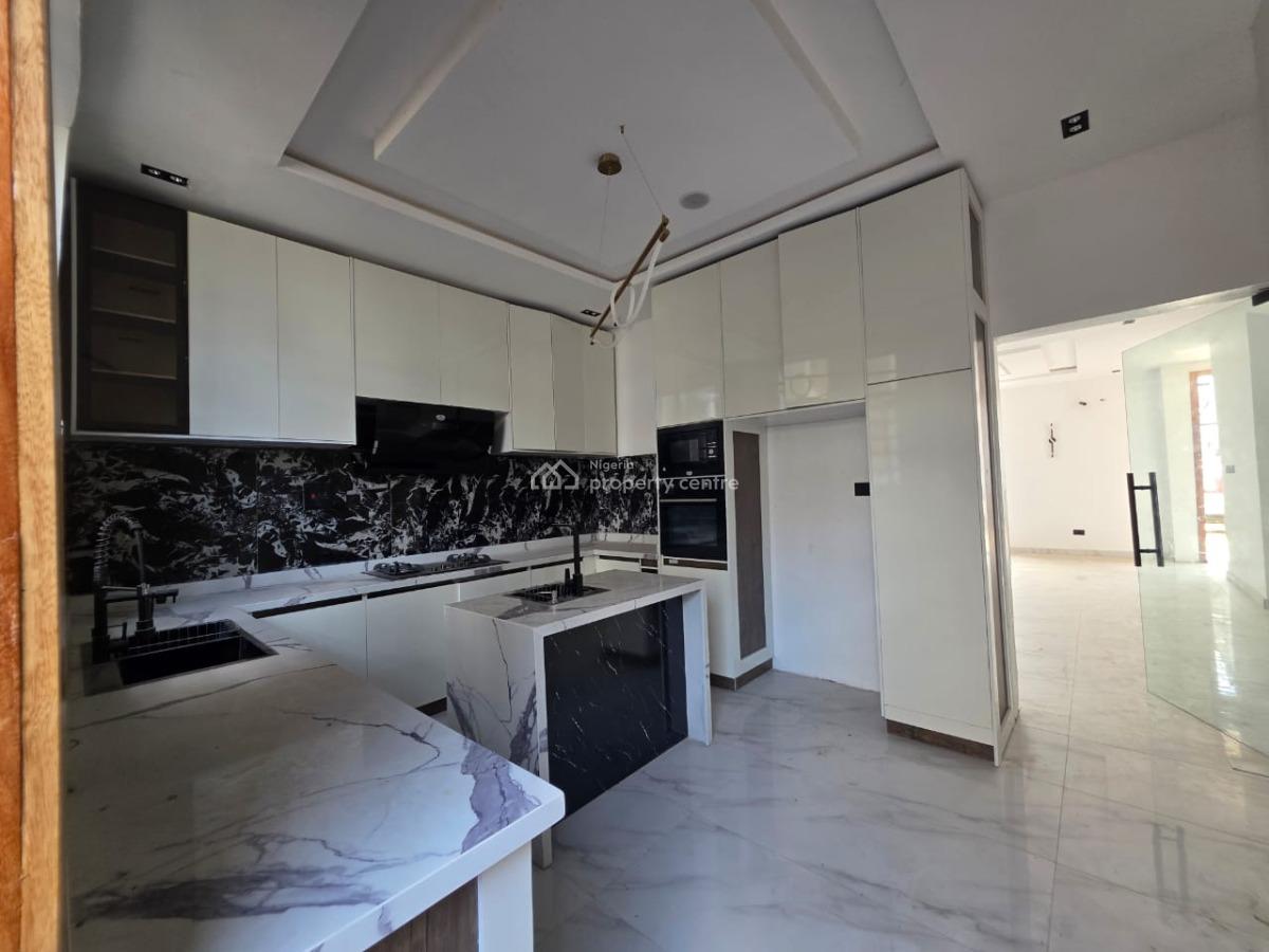 Serviced Luxury 5 Bedroom Detached Duplex with  Bq, Chevron, Lekki, Lagos, Detached Duplex for Sale