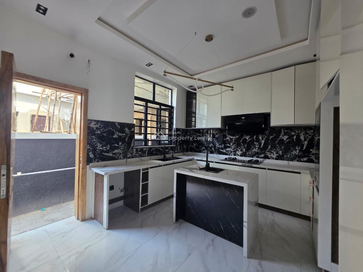 Serviced Luxury 5 Bedroom Detached Duplex with  Bq, Chevron, Lekki, Lagos, Detached Duplex for Sale