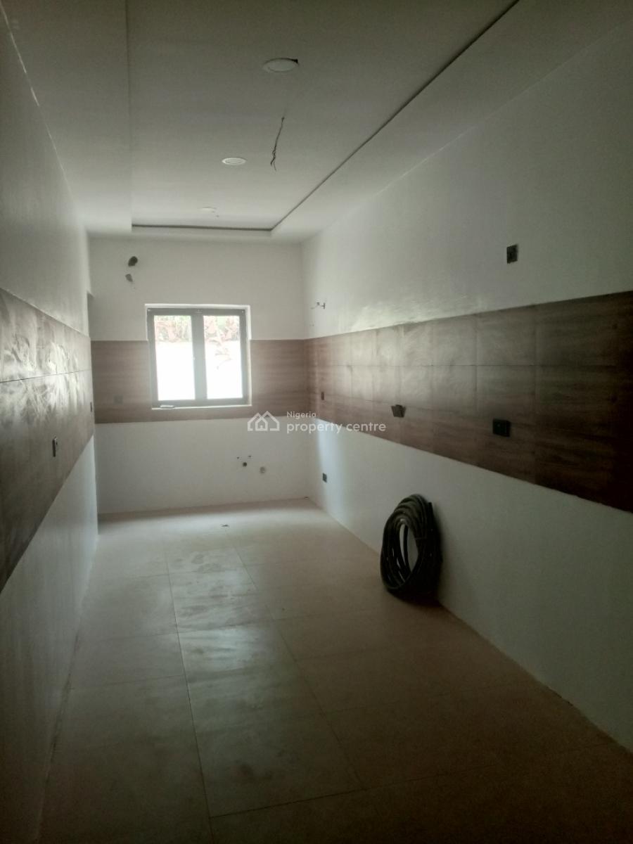 4 Bedroom Duplex and a Room Bq, Works and Housing, Gwarinpa, Abuja, Terraced Duplex for Sale