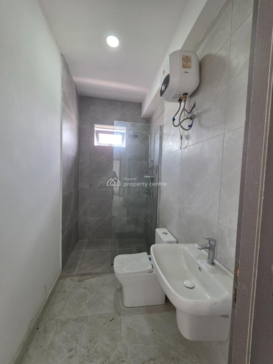 Luxury 3 Bedroom Apartment with Excellent Finishing, Admiralty Way, Lekki Phase 1, Lekki, Lagos, Flat / Apartment for Sale