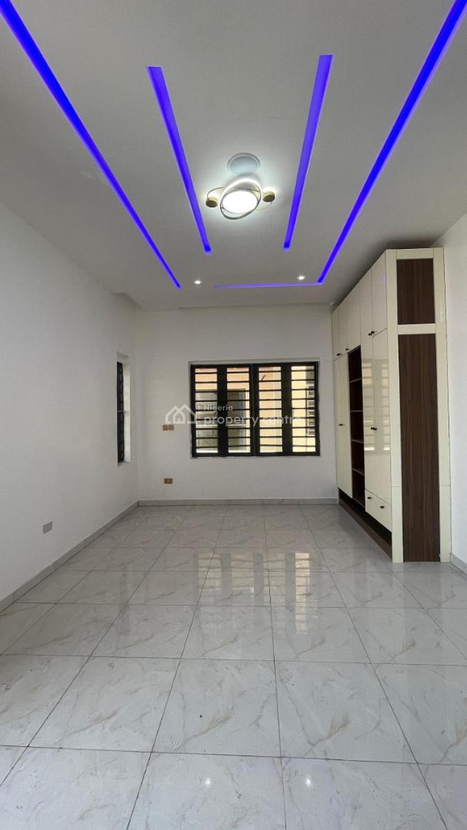 2 Bedroom Apartment, Agungi Lekki Lagos, Agungi, Lekki, Lagos, Flat / Apartment for Sale