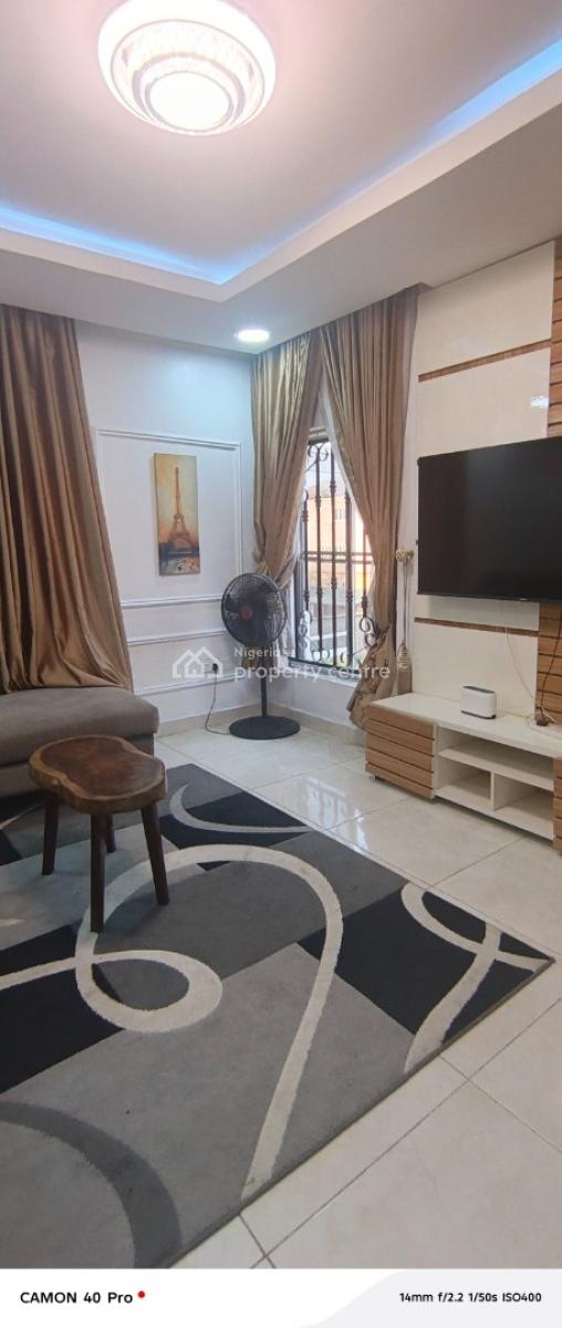 Half Furnished Mini Flat in Lekki Right By Petrocam Filling Station, Elf Bus Stop By Petrocam Filling Station, Lekki Phase 1, Lekki, Lagos, Mini Flat (room and Parlour) for Rent