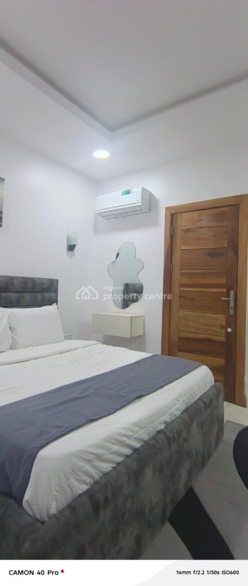 Half Furnished Mini Flat in Lekki Right By Petrocam Filling Station, Elf Bus Stop By Petrocam Filling Station, Lekki Phase 1, Lekki, Lagos, Mini Flat (room and Parlour) for Rent