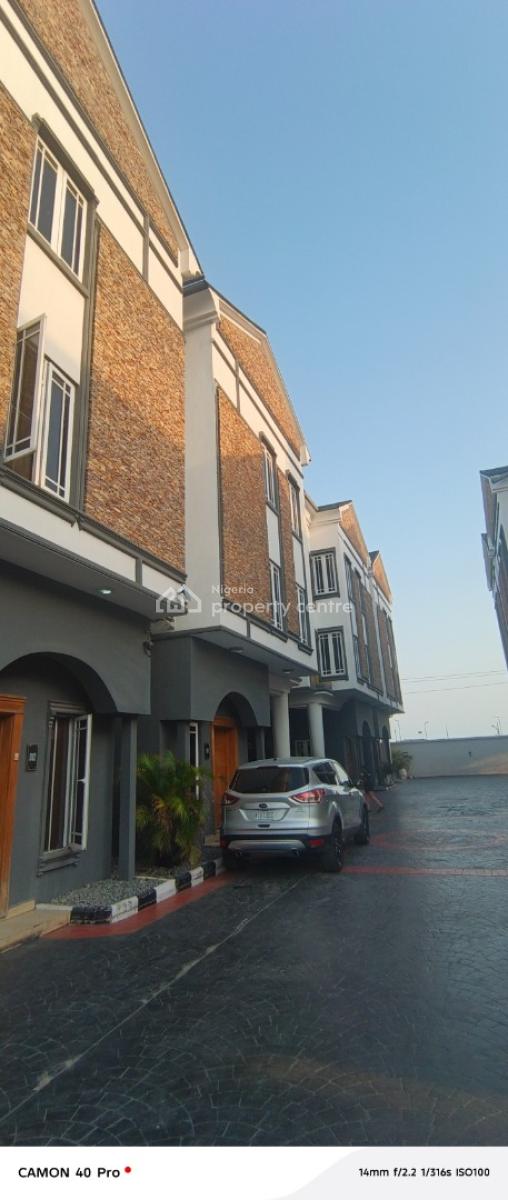 Fully Furnished Two Bedroom Flat in Lekki Right, Lekki Right By Pinnacle Fuel Station, Lekki Phase 1, Lekki, Lagos, Flat / Apartment for Rent