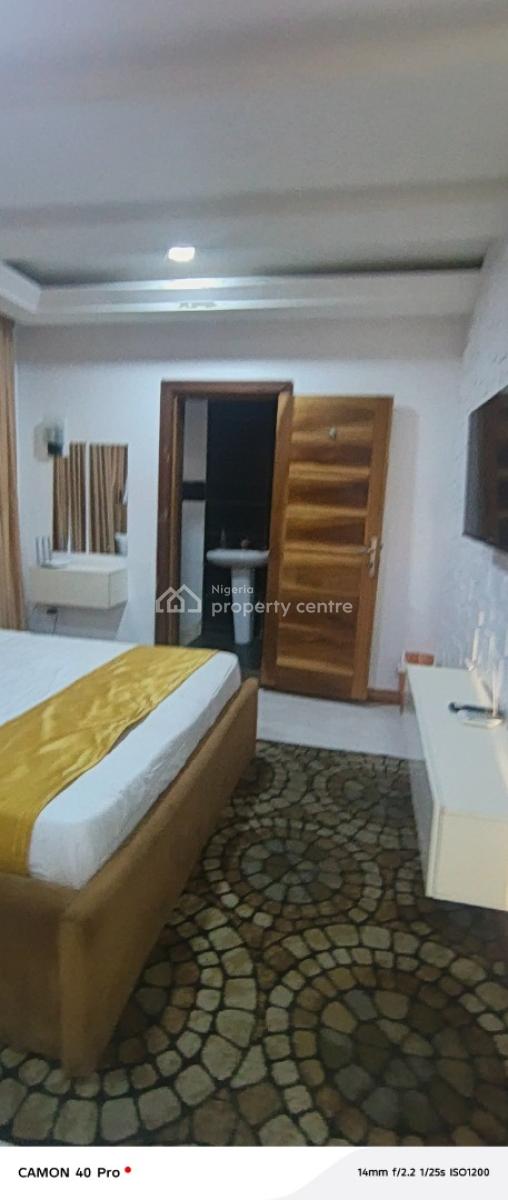 Furnished and Service Mini Flat in Phase 1, Lekki Right, Lekki Phase 1, Lekki, Lagos, Mini Flat (room and Parlour) for Rent