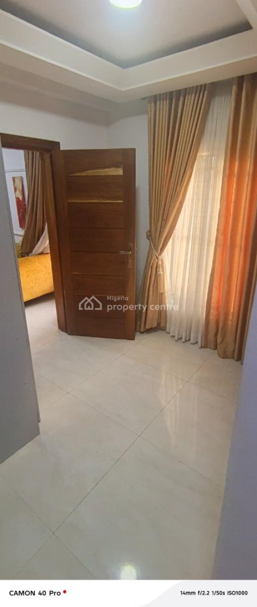 Furnished and Service Mini Flat in Phase 1, Lekki Right, Lekki Phase 1, Lekki, Lagos, Mini Flat (room and Parlour) for Rent