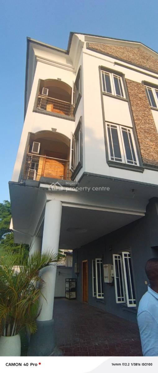 Furnished and Service Mini Flat in Phase 1, Lekki Right, Lekki Phase 1, Lekki, Lagos, Mini Flat (room and Parlour) for Rent