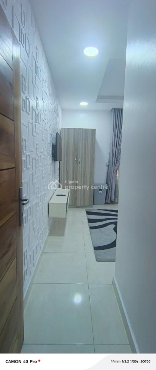 Furnished and Service Mini Flat in Phase 1, Lekki Right, Lekki Phase 1, Lekki, Lagos, Mini Flat (room and Parlour) for Rent