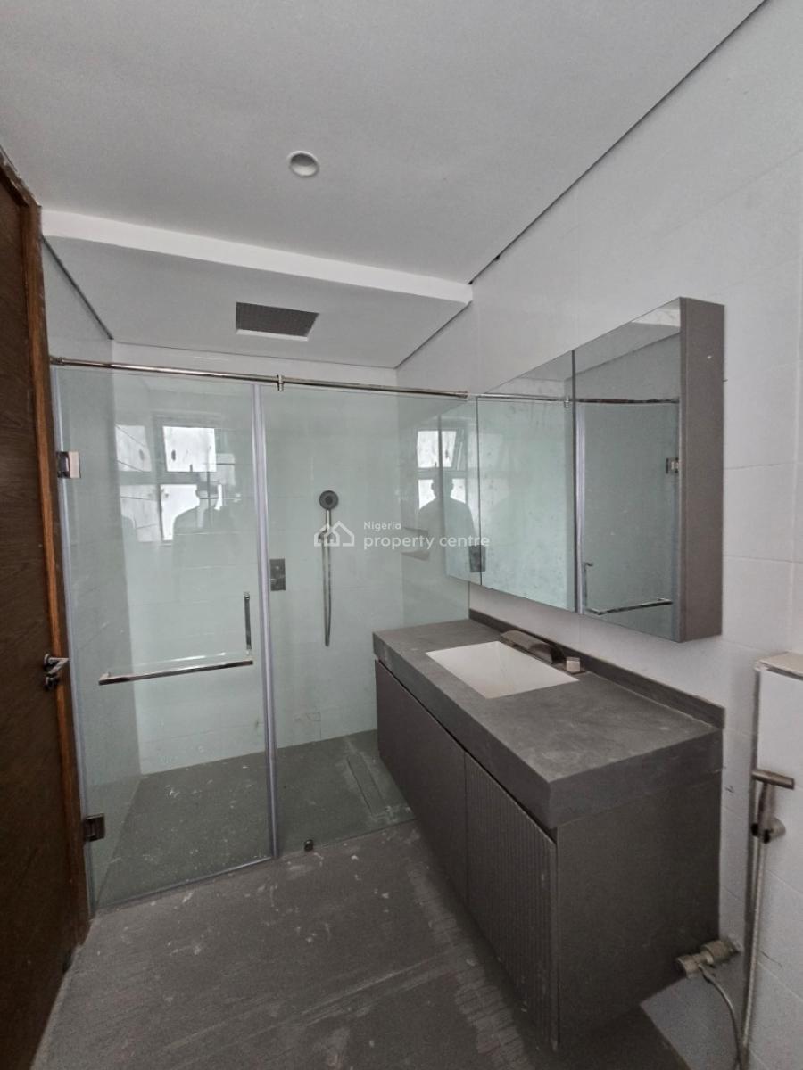 Contemporary Designed Serviced 3 Bedroom Flat with a Room Bq, Old Ikoyi, Ikoyi, Lagos, Flat / Apartment for Sale