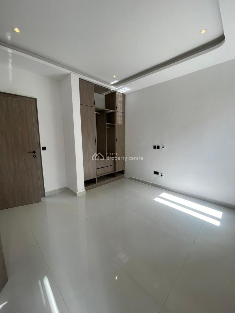 2bedroom Apartment, Lekki Phase 1, Lekki, Lagos, Block of Flats for Sale