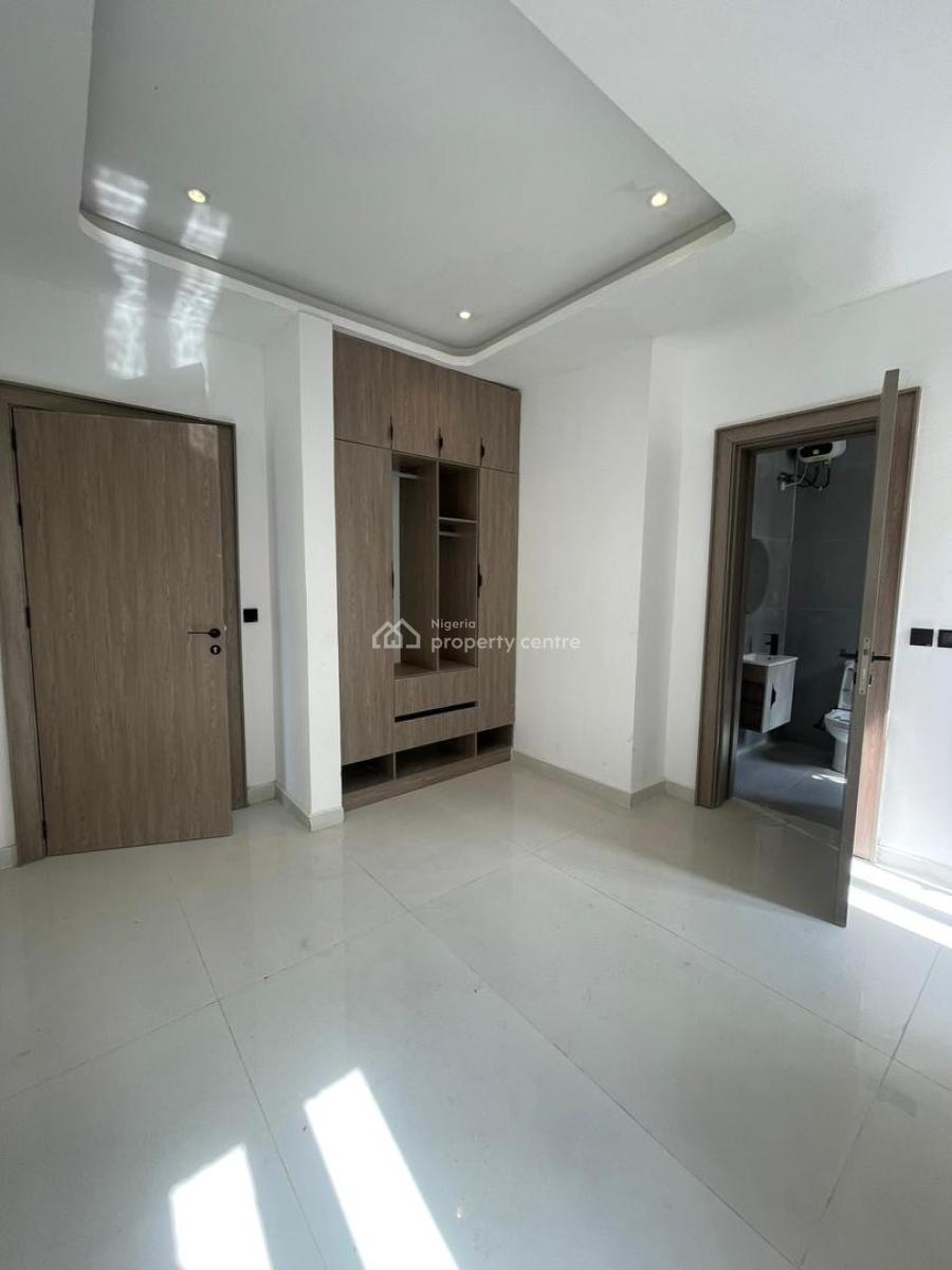 2bedroom Apartment, Lekki Phase 1, Lekki, Lagos, Block of Flats for Sale