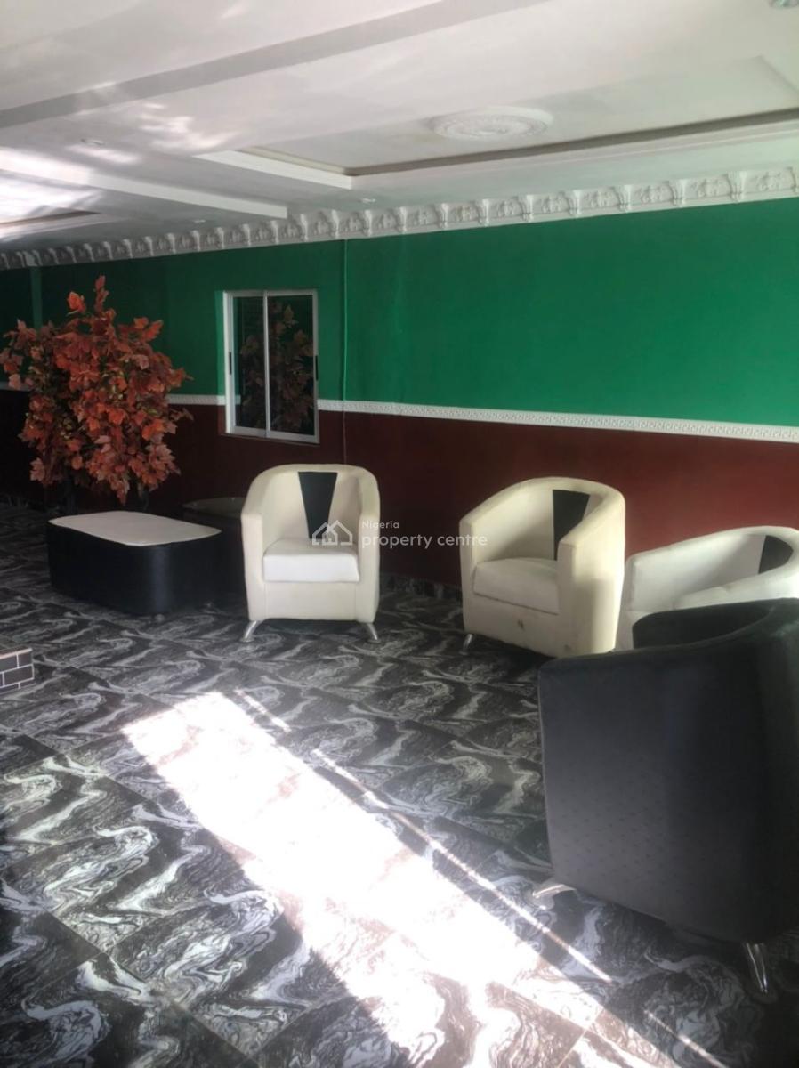 6rooms Guest House Vat Ile Iwe Egbe, Ile Iwe Egbe, Egbe, Lagos, Hotel / Guest House for Rent
