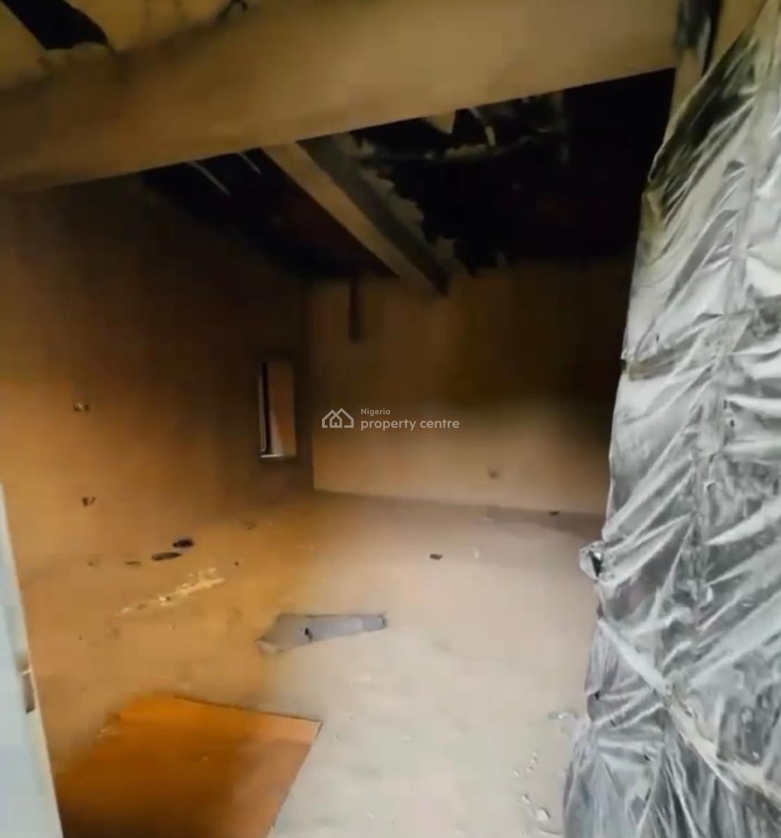 Well Spacious 3 Bedroom Flat + Bq, Kaura, Abuja, Flat / Apartment for Sale