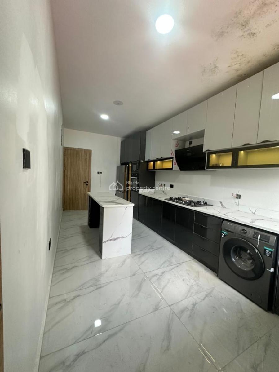 Beautifully Built 2bedroom Apartment with Swimming Pool ,gym&elevator, Lekki Phase One ,lekki ,lagos ,nigeria, Lekki Phase 1, Lekki, Lagos, Flat / Apartment for Sale