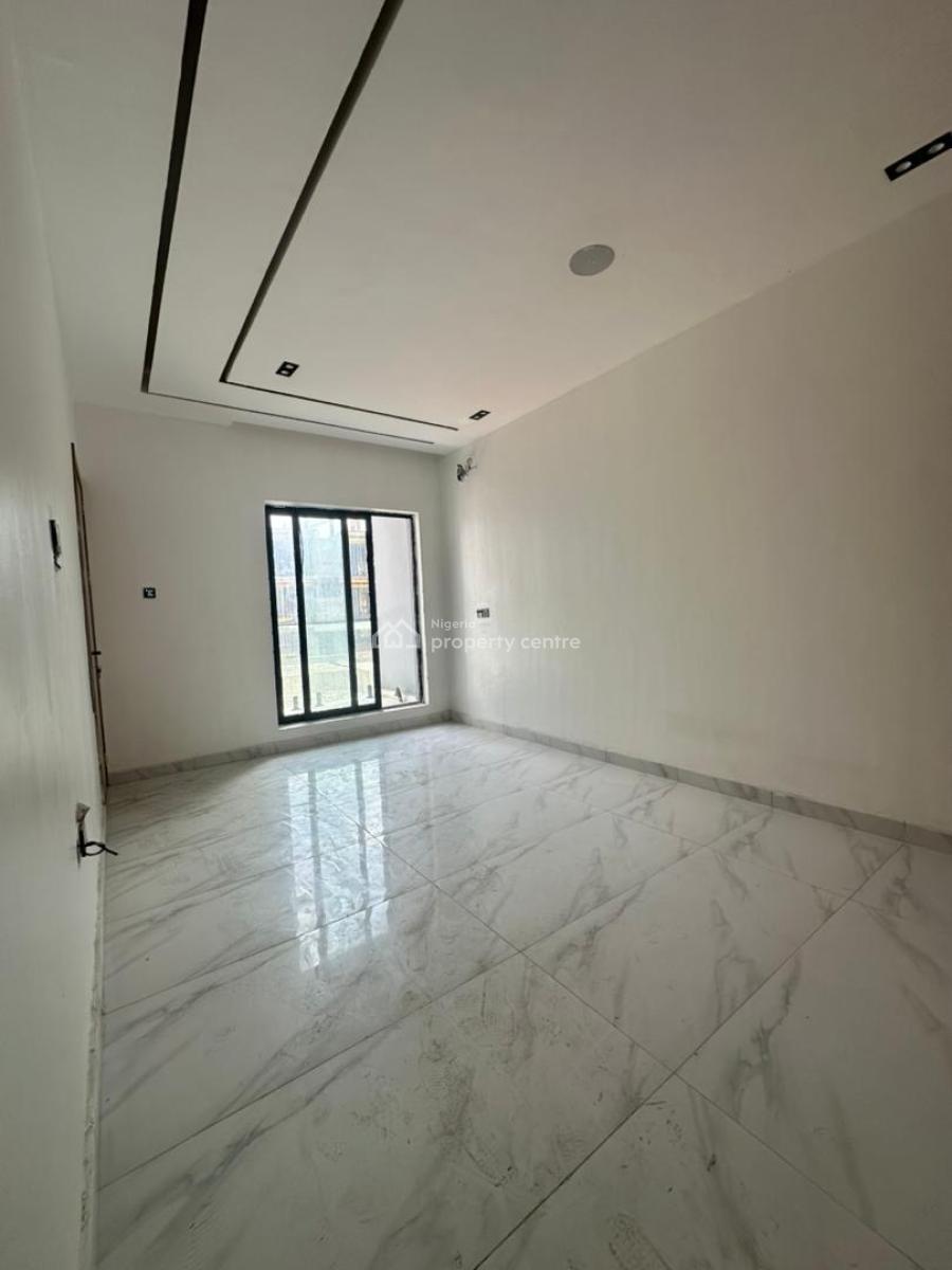 Beautifully Built 2bedroom Apartment with Swimming Pool ,gym&elevator, Lekki Phase One ,lekki ,lagos ,nigeria, Lekki Phase 1, Lekki, Lagos, Flat / Apartment for Sale