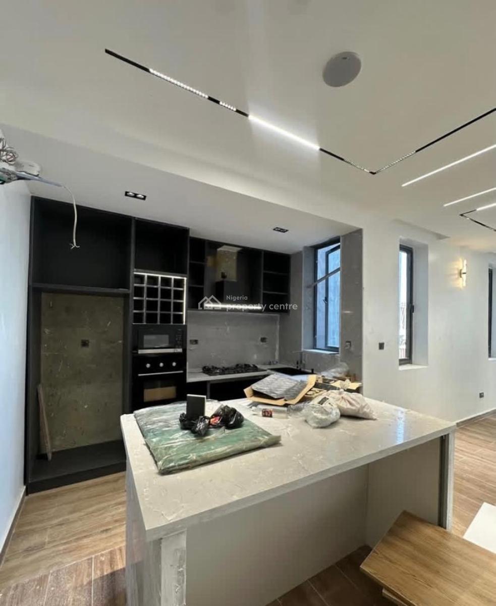 2bedroom, Lekki Phase One, Lekki, Lagos, Terraced Duplex for Rent