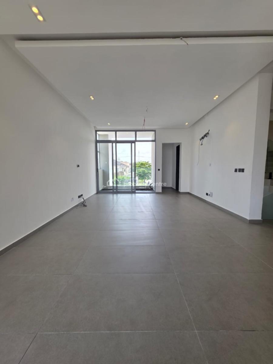Tastefully Finished 3/4 Bedroom Terrace Duplex, Lekki Phase 1, Lekki, Lagos, Terraced Duplex for Sale