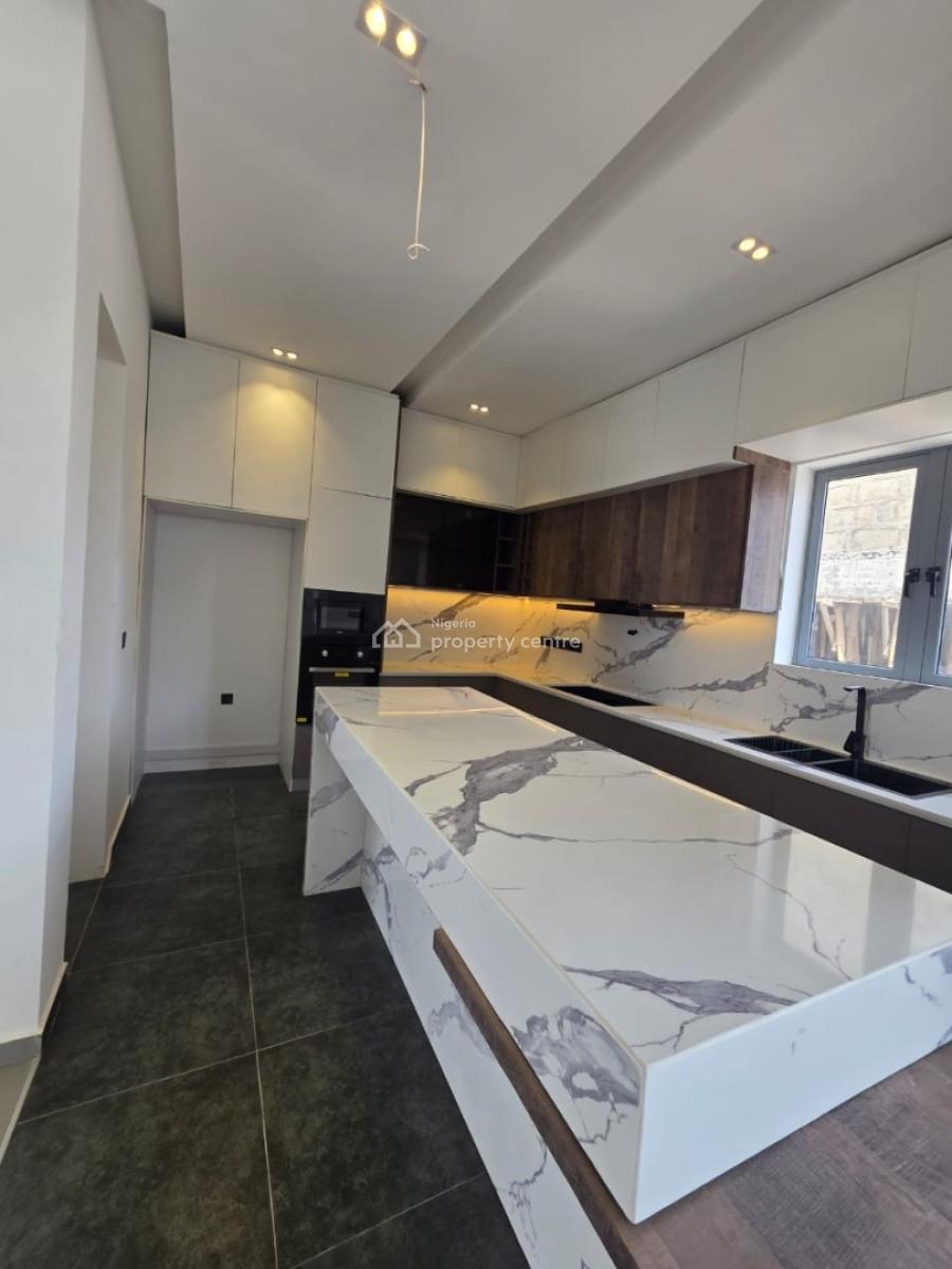 Tastefully Finished 3/4 Bedroom Terrace Duplex, Lekki Phase 1, Lekki, Lagos, Terraced Duplex for Sale