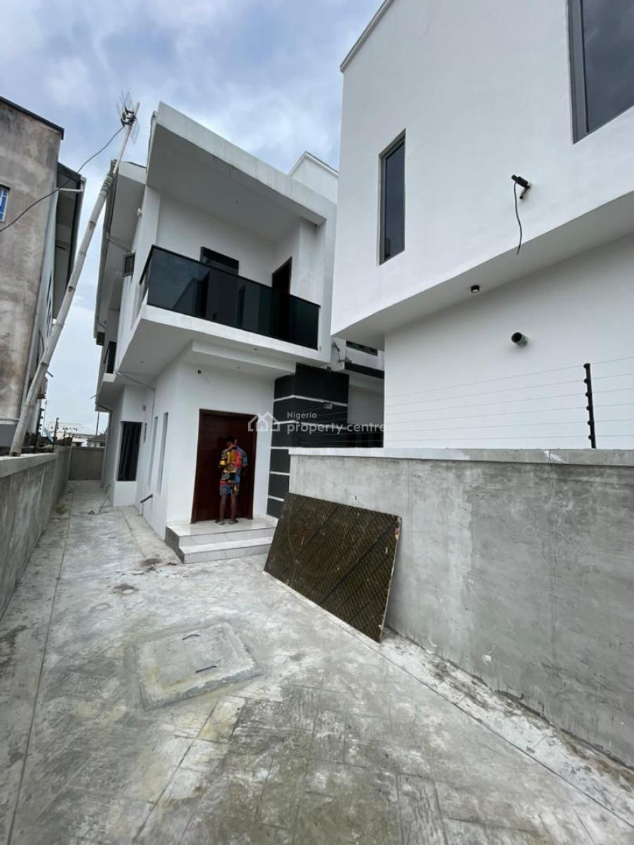 4 Bedroom Brand New House with Bq, Ologolo, Ologolo, Lekki, Lagos, Semi-detached Duplex for Sale