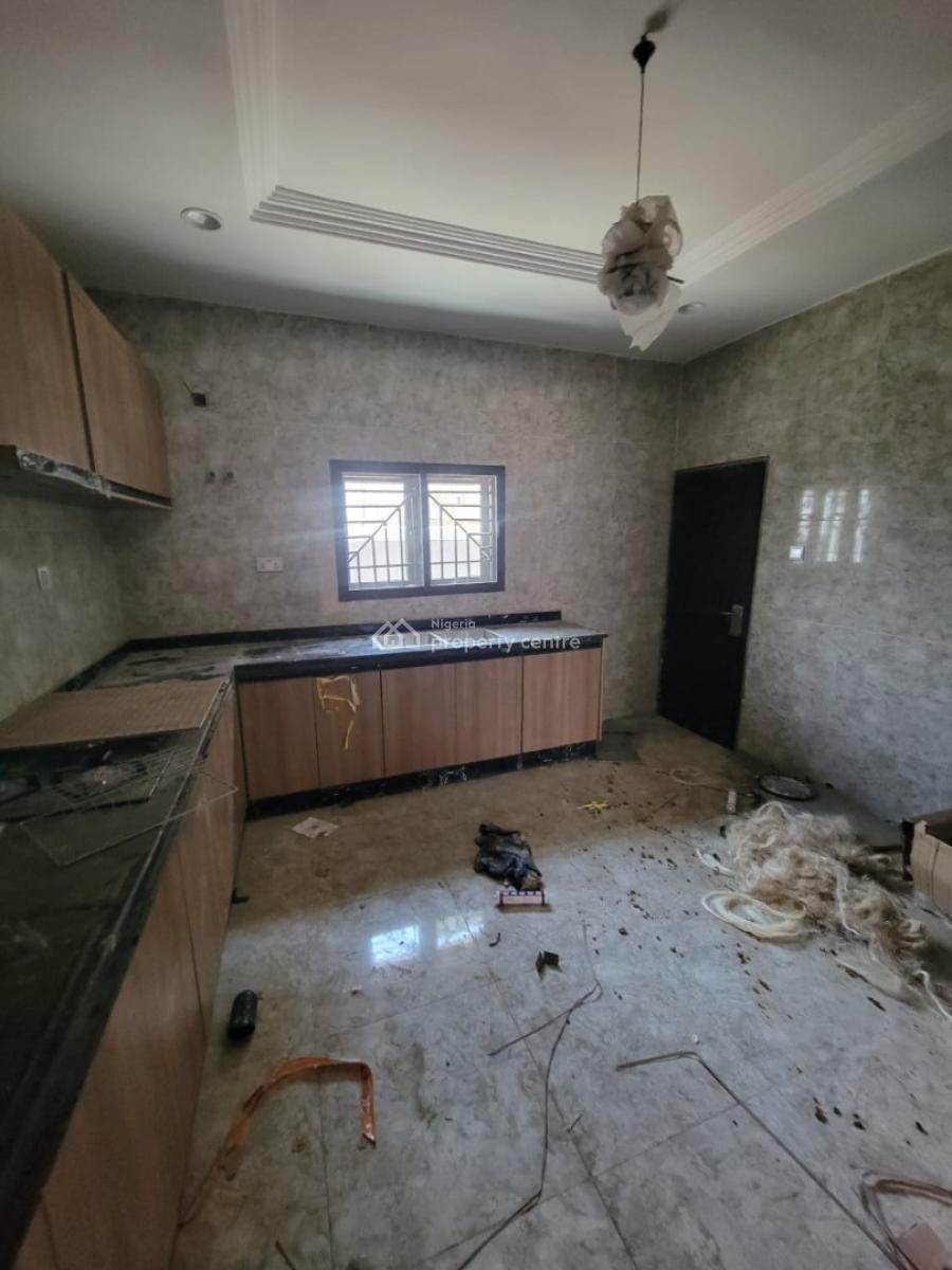 3 Bedroom Terraced Duplex, Sabon Lugbe, Lugbe District, Abuja, Terraced Duplex for Rent