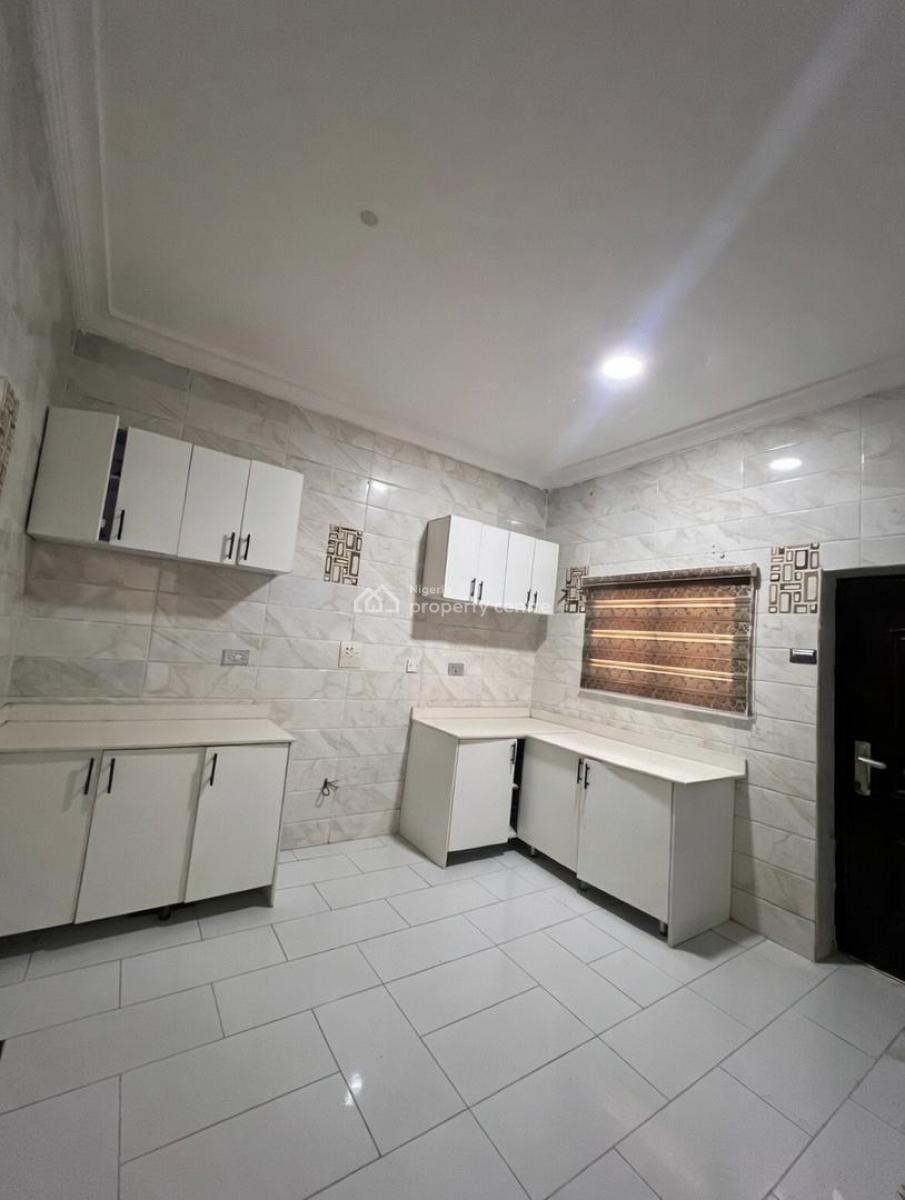 a Luxury 4bedroom Duplex, Abraham Adesunya Pepperoni Ajah, Lekki Phase 2, Lekki, Lagos, Flat / Apartment for Rent