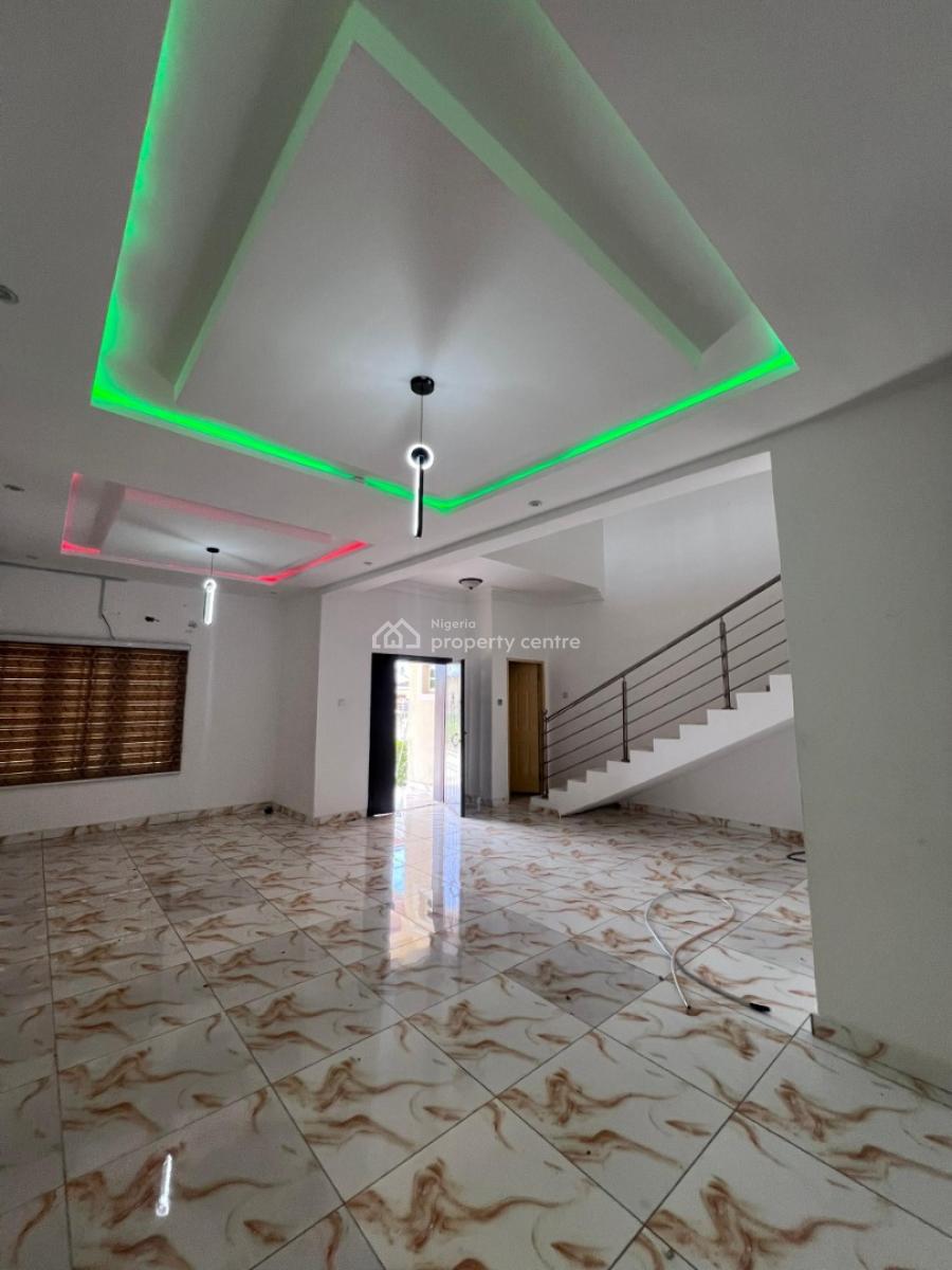 a Luxury 4bedroom Duplex, Abraham Adesunya Pepperoni Ajah, Lekki Phase 2, Lekki, Lagos, Flat / Apartment for Rent