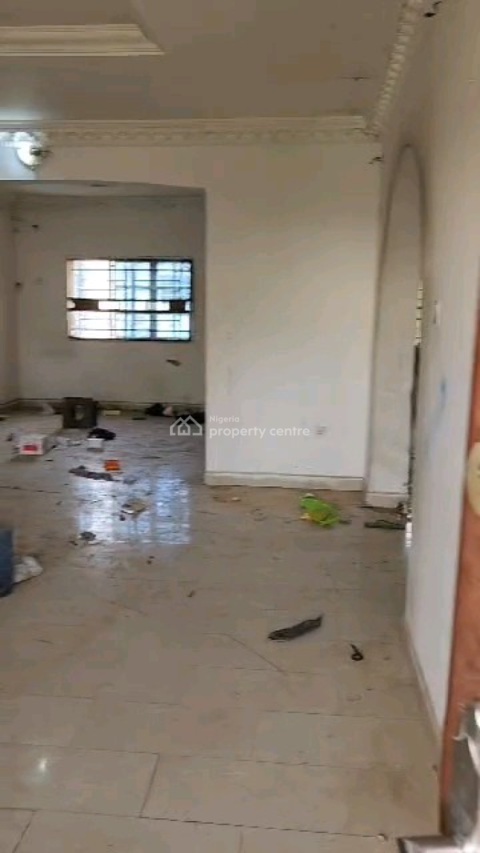 Modern 2-bedroom Flat -- Apo Legislative Quarter (1st Floor, Apo Legislative Quarters, Apo, Abuja, Flat / Apartment for Rent