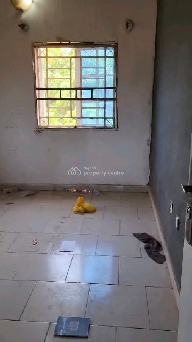 Modern 2-bedroom Flat -- Apo Legislative Quarter (1st Floor, Apo Legislative Quarters, Apo, Abuja, Flat / Apartment for Rent