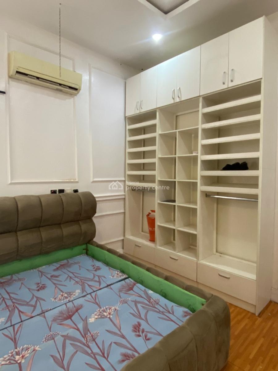 Luxury Semi Master Bedroom in Shared Apartment, Chevron, Lekki, Lagos, Self Contain (single Rooms) for Rent