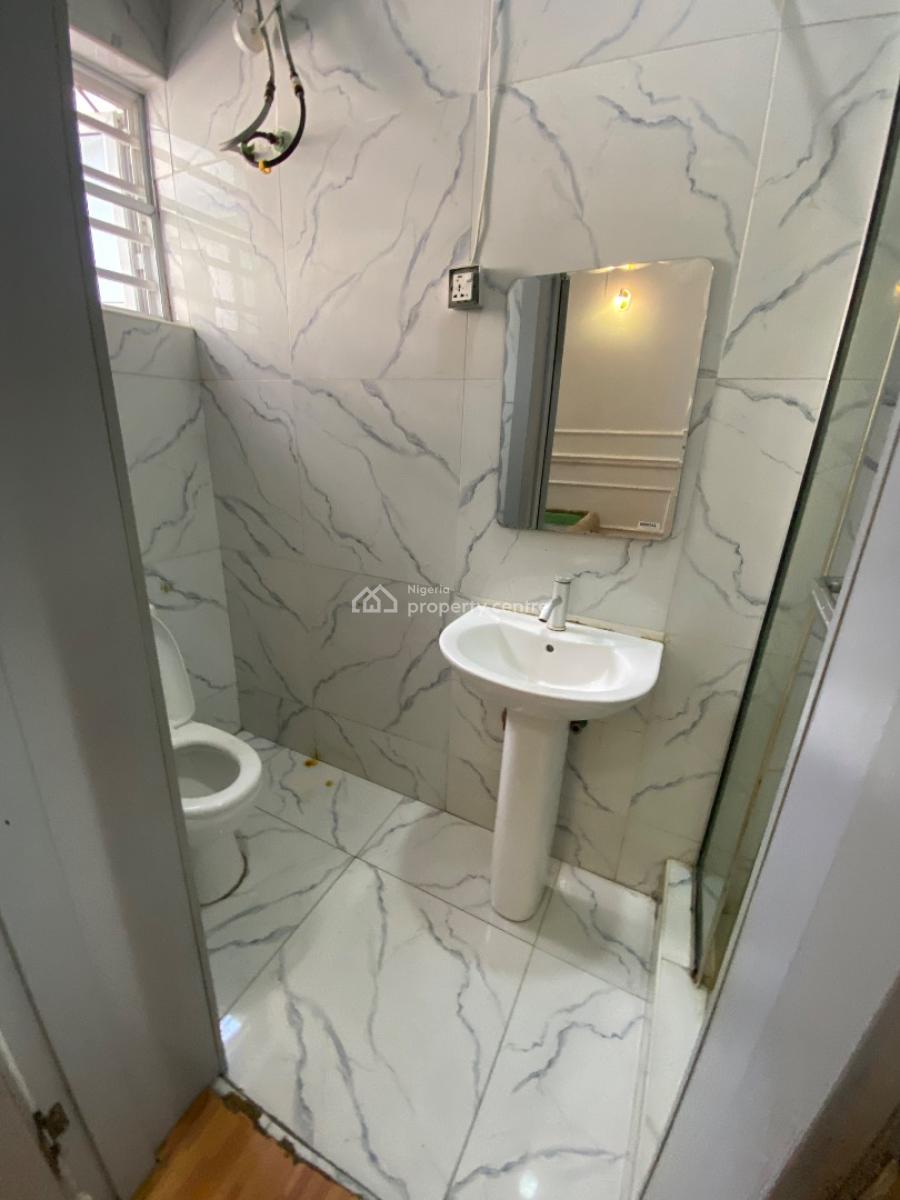 Luxury Semi Master Bedroom in Shared Apartment, Chevron, Lekki, Lagos, Self Contain (single Rooms) for Rent