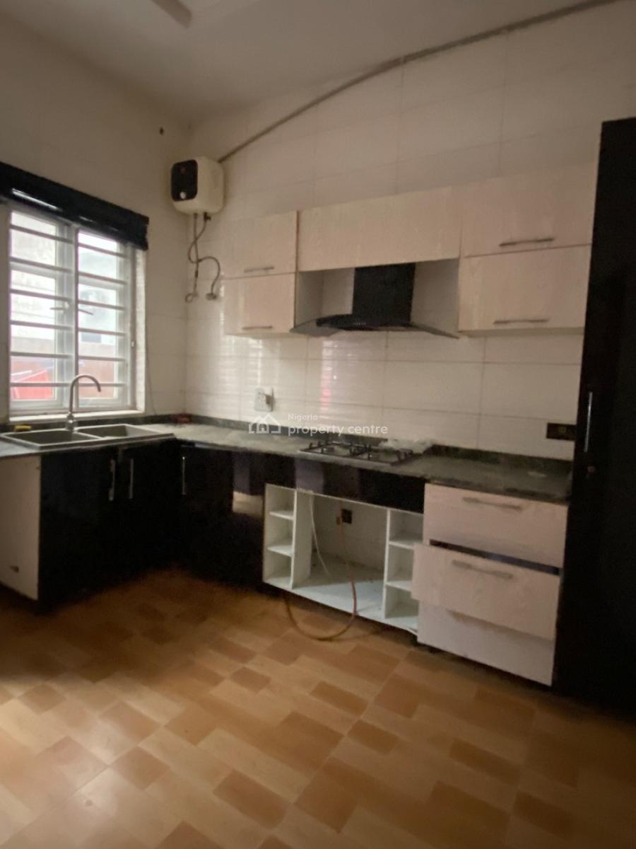 Luxury 4 Bedroom Terraced Duplex in a Beautiful Estate, Chevron , 4 Bedroom Terrace Duplex Inside a Beautiful Estate, Lekki, Lagos, Terraced Duplex for Rent