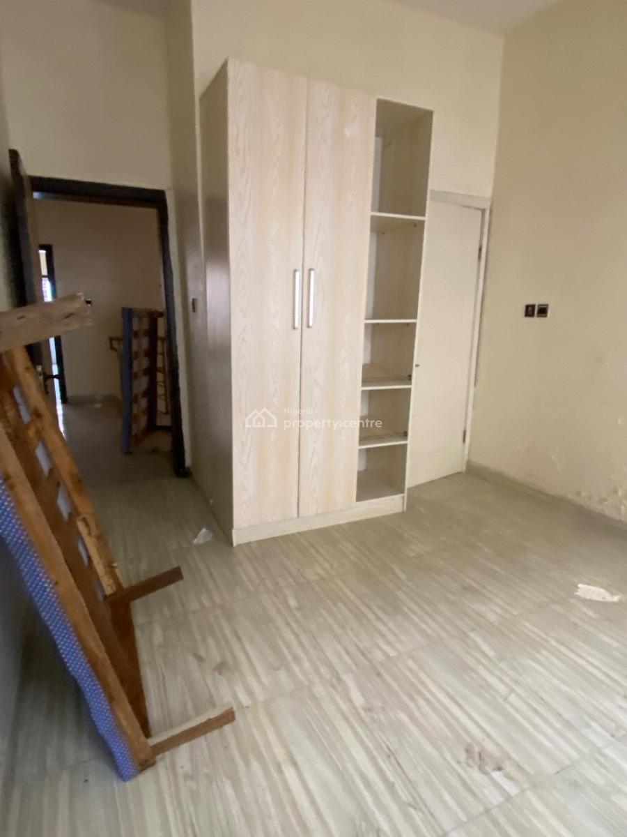 Luxury 4 Bedroom Terraced Duplex in a Beautiful Estate, Chevron , 4 Bedroom Terrace Duplex Inside a Beautiful Estate, Lekki, Lagos, Terraced Duplex for Rent