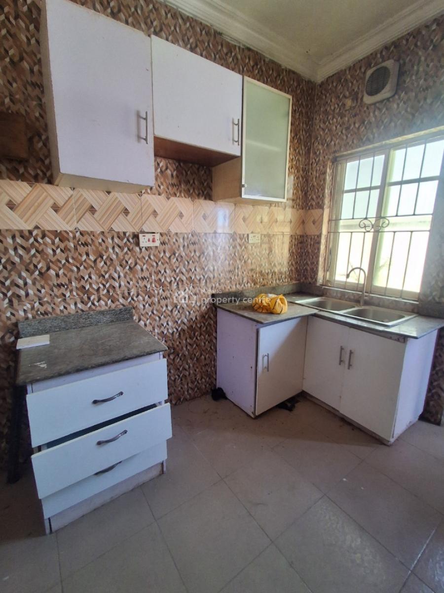 Luxury 2bedroom Upstairs, in an Estate, Badore, Ajah, Lagos, House for Rent