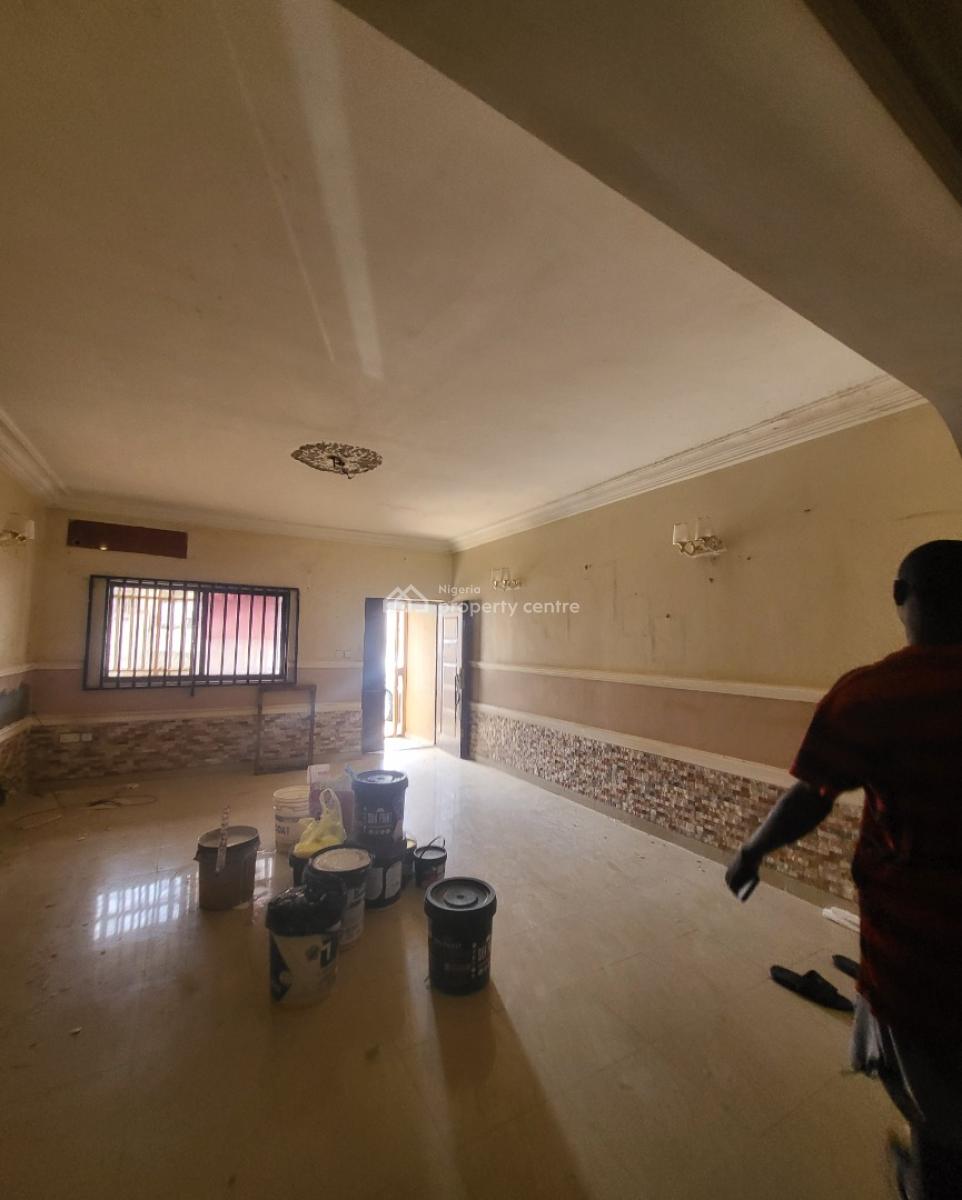 Luxurious Massive 3bedroom Flat, By Area1 Roundabout, Garki, Abuja, Flat / Apartment for Rent