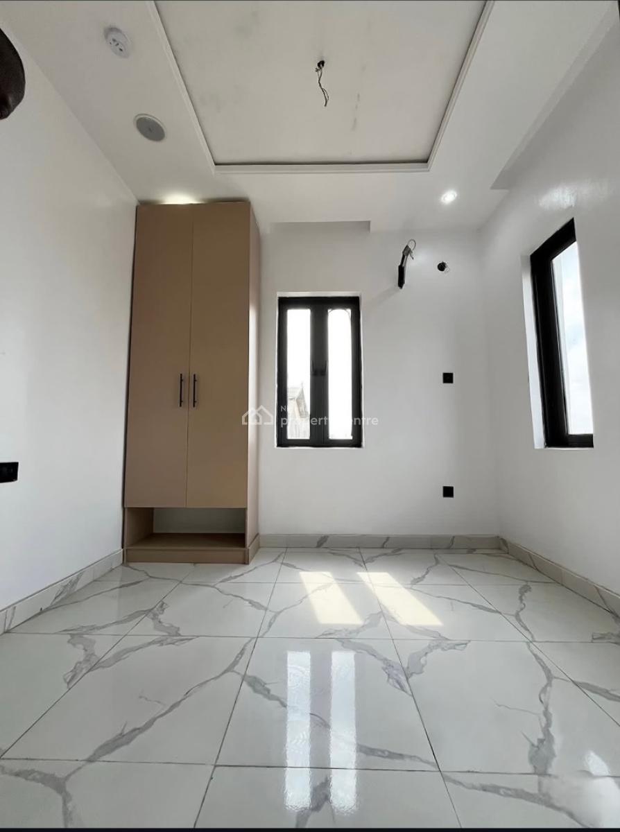 2 Bedroom Spacious Apartment, Ogudu, Gra, Ogudu, Lagos, Block of Flats for Sale