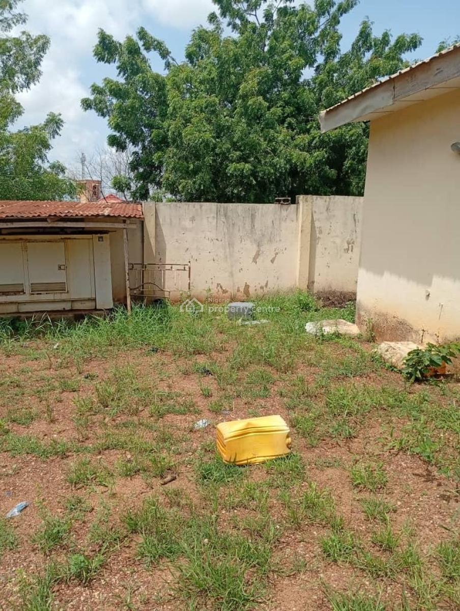 4 Bedroom Spacious Bungalow with Big Compound, Gra Ibara, Abeokuta South, Ogun, House for Rent