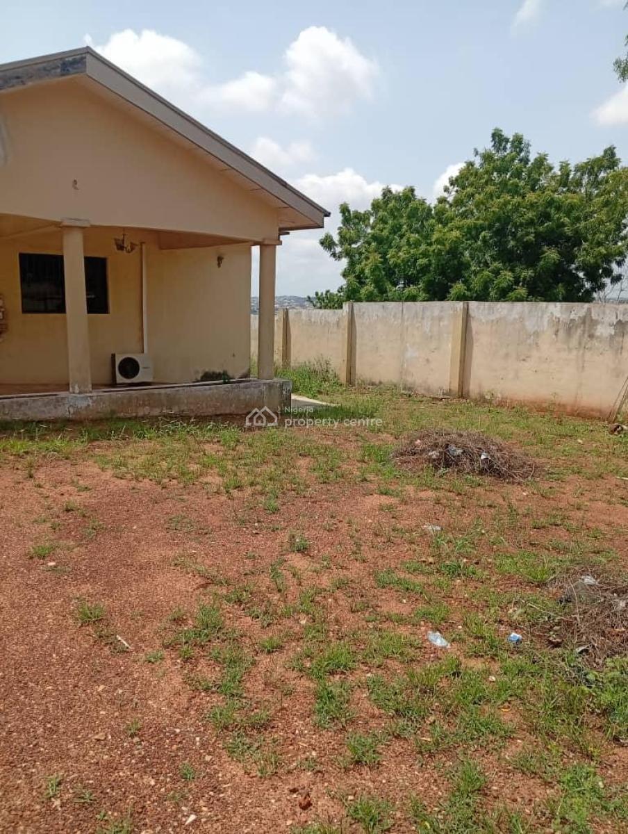 4 Bedroom Spacious Bungalow with Big Compound, Gra Ibara, Abeokuta South, Ogun, House for Rent