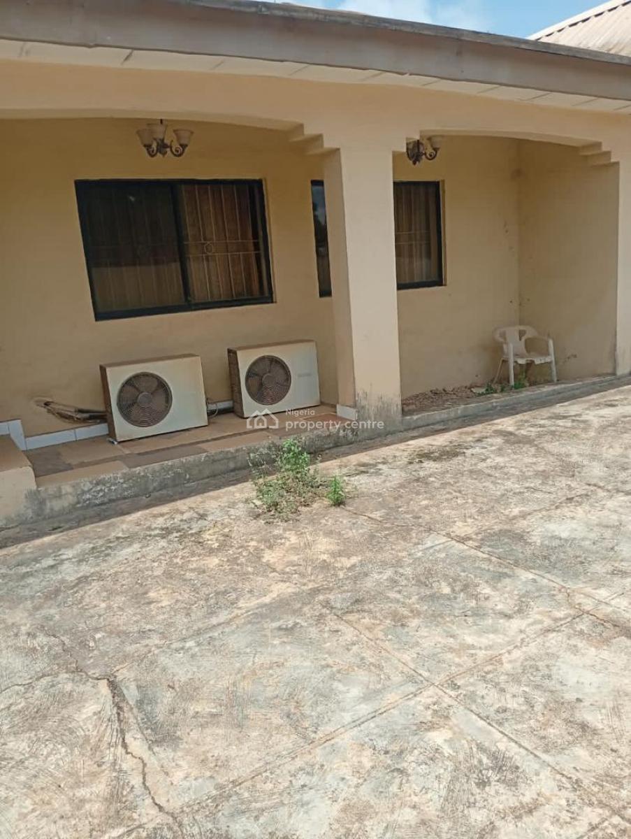 4 Bedroom Spacious Bungalow with Big Compound, Gra Ibara, Abeokuta South, Ogun, House for Rent