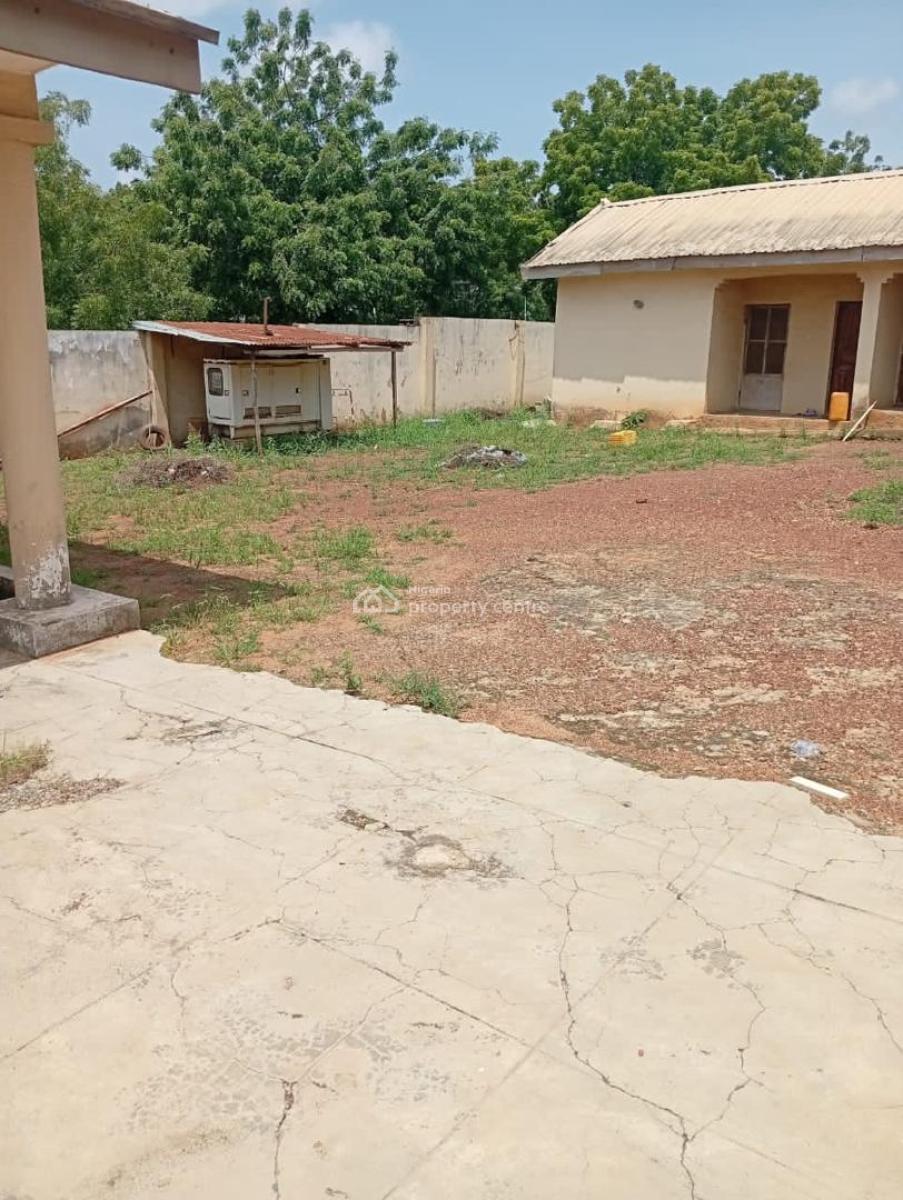 4 Bedroom Spacious Bungalow with Big Compound, Gra Ibara, Abeokuta South, Ogun, House for Rent