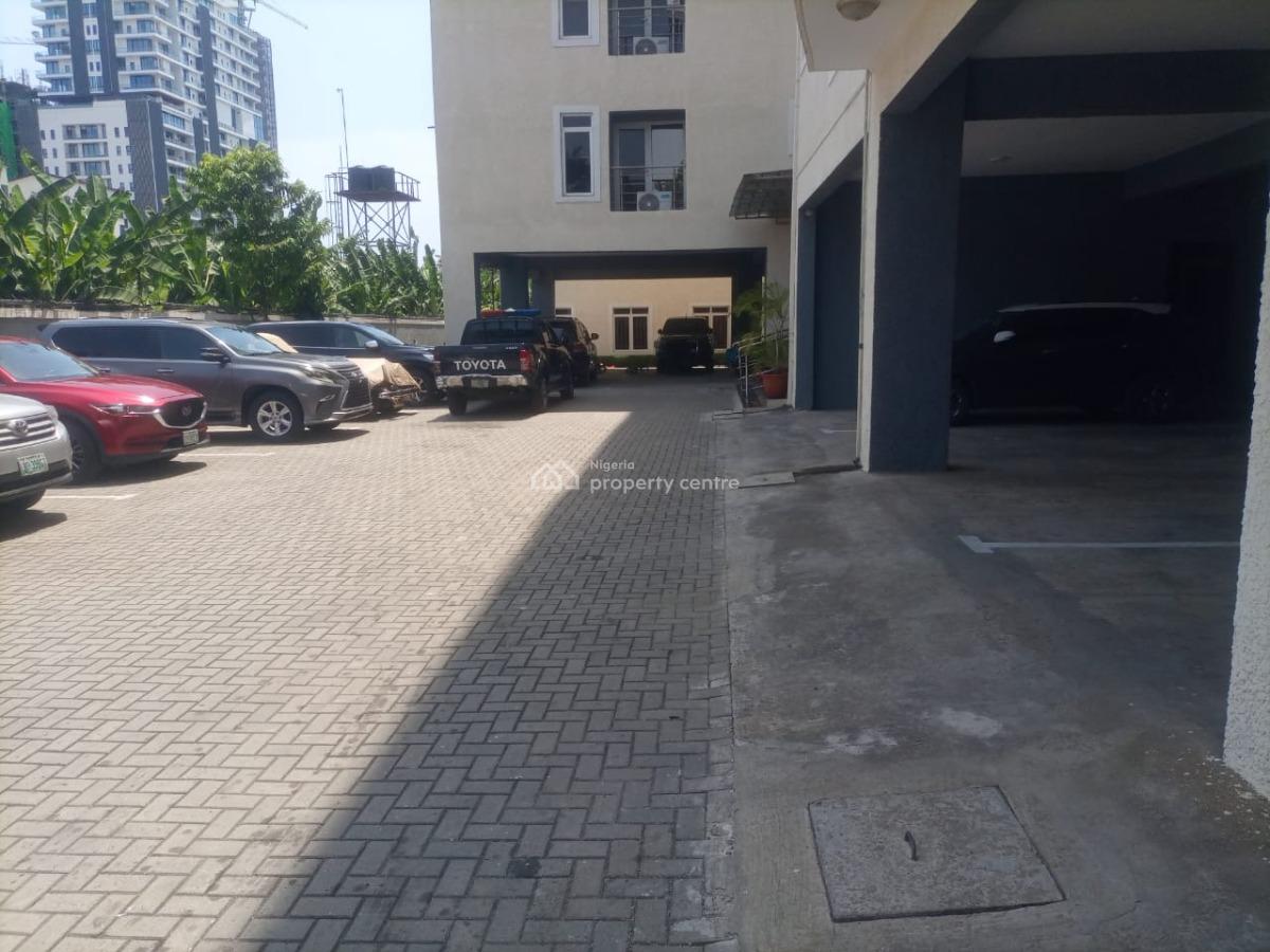 Big Spacious 4 Bedroom Flat with Bq Pool Gym Elevator and 24hr Power, Off Glover Rd, Ikoyi, Lagos, Flat / Apartment for Rent