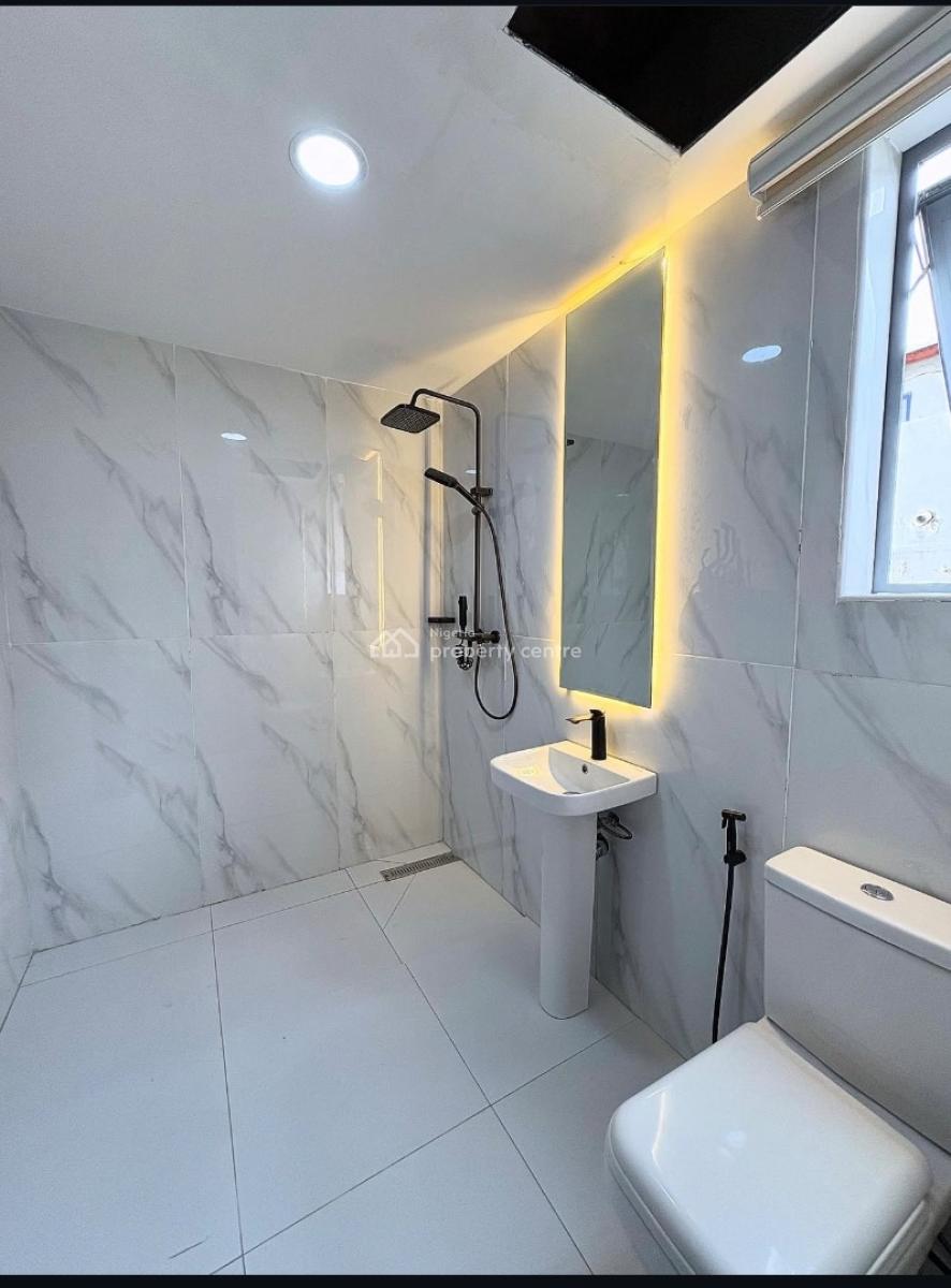 2 Bedroom Furnished and Serviced Apartment, Victoria Island, Victoria Island (vi), Lagos, Block of Flats for Sale